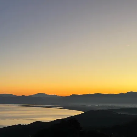 Twinseas بيت للعطل *